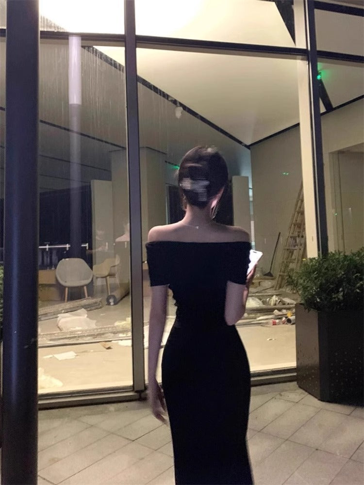 Sister Wear Black One-Line Collar Dress for Women