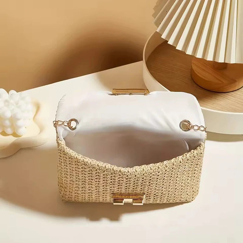 Crossbody Bag for Women Chain Strap Stylish Accessory Shoulder Bag