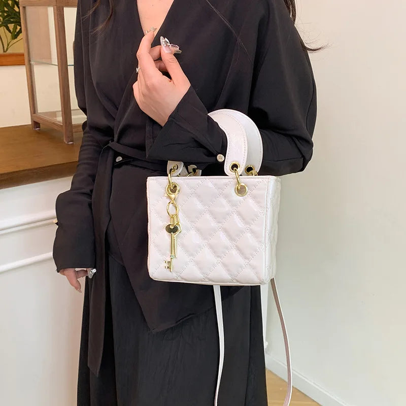 Fashionable texture diamond grid hand-held small square  women's bag  crossbody bag